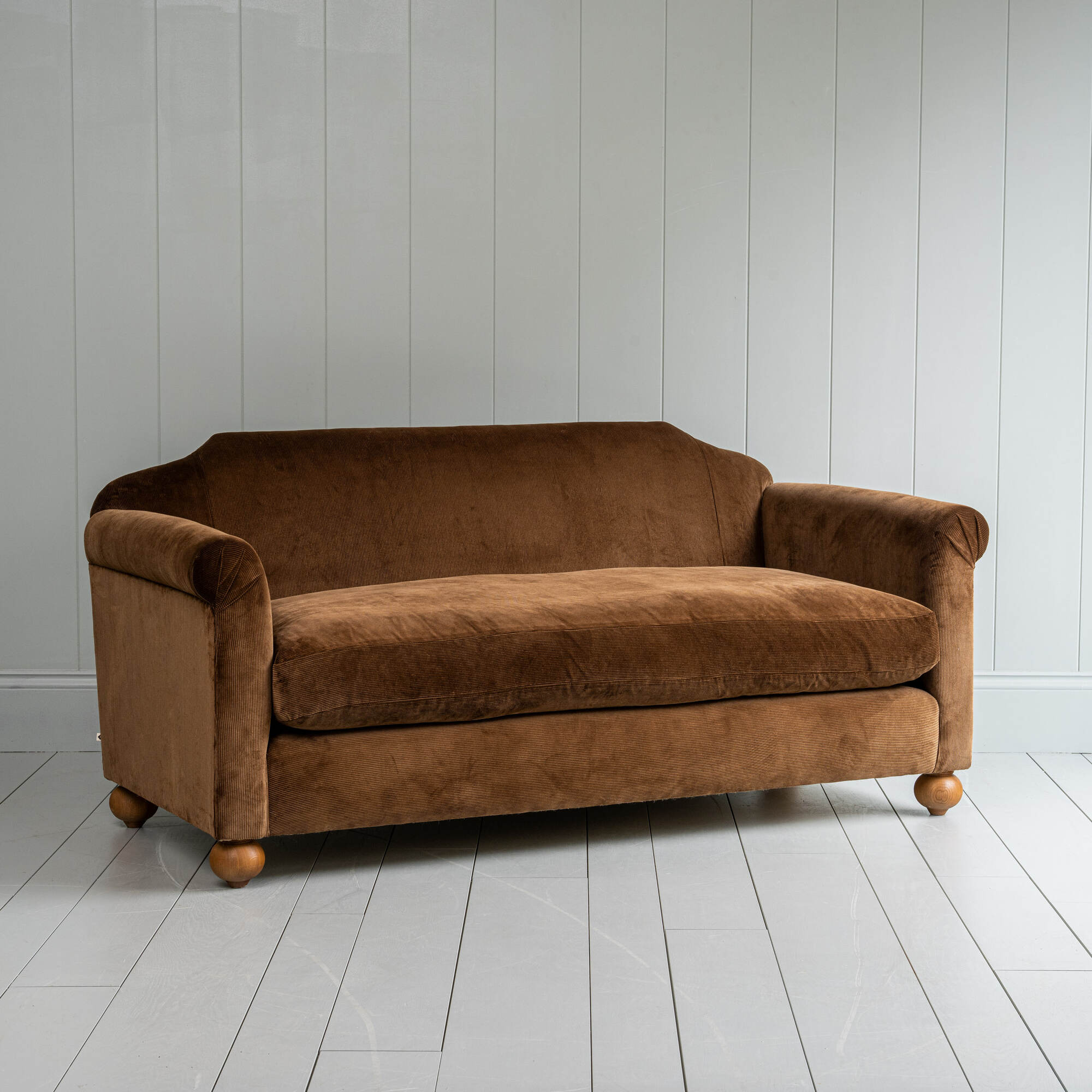 NiX Sofa in Tobacco Color