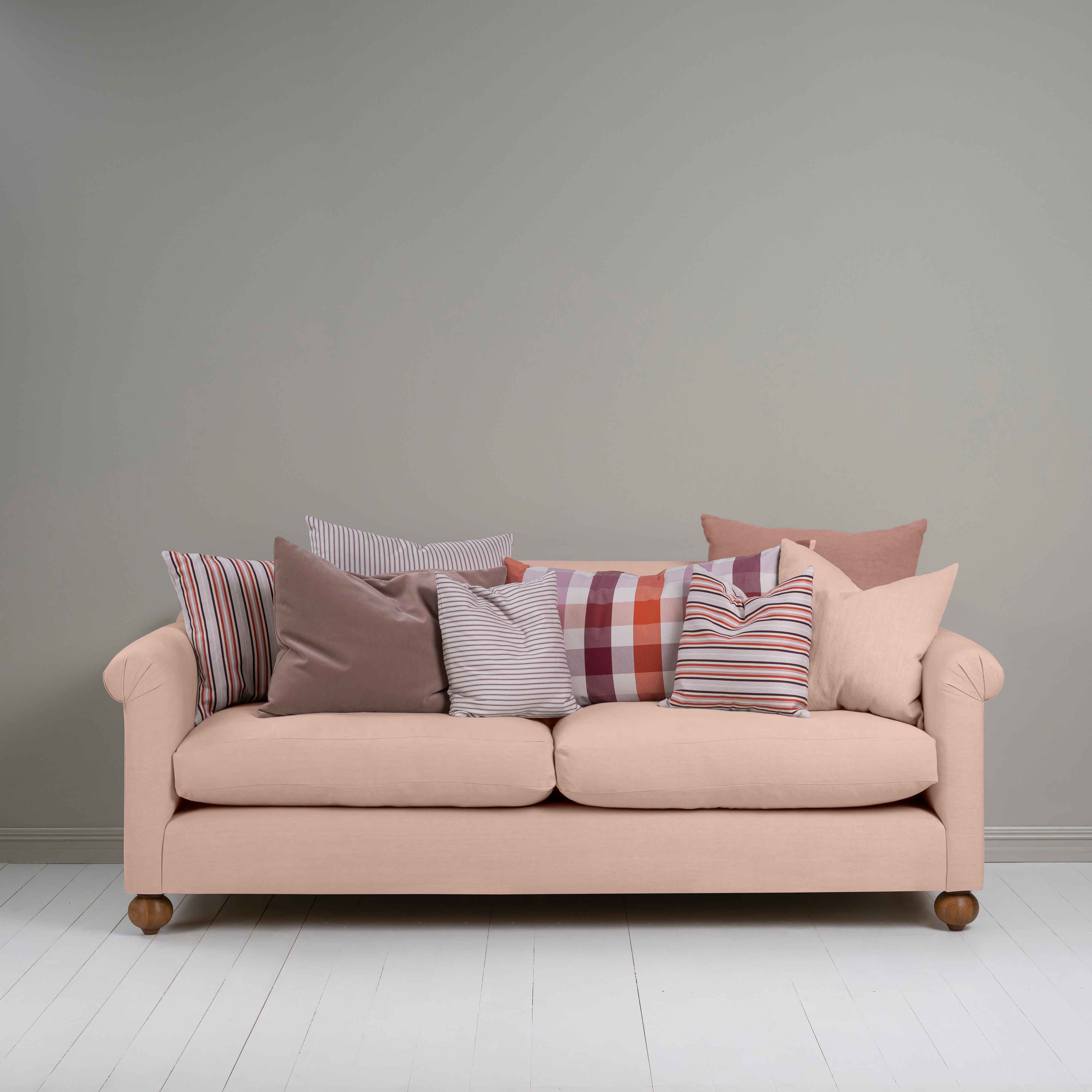  Dolittle 4 seater Sofa in Laidback Linen Dusky Pink 