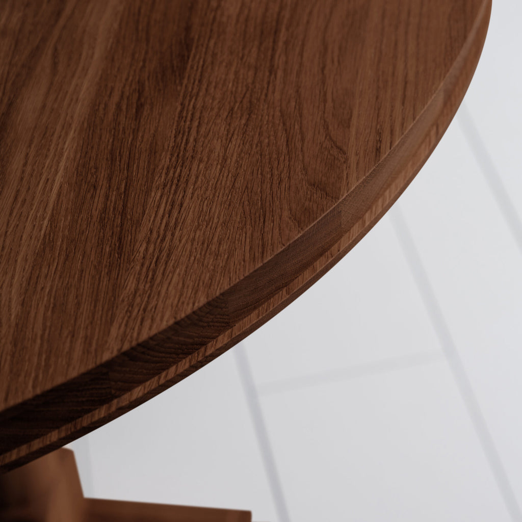 Edge Design of Tuck-In Oval Dining Table in Smoky Stained Oak - NiX