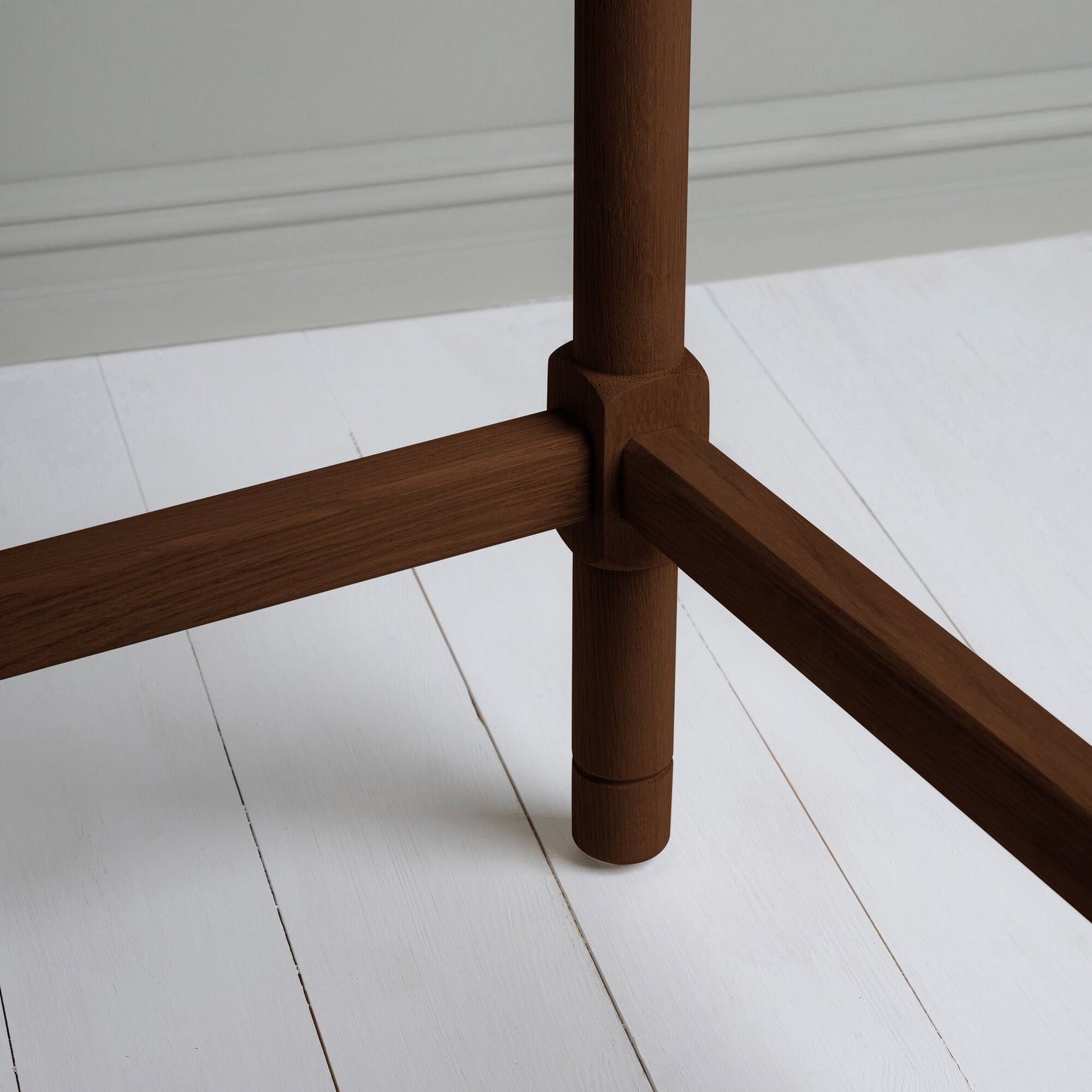 Scribble Desk, Smoky Stained Oak, Foot Joint Design Closeup - NiX