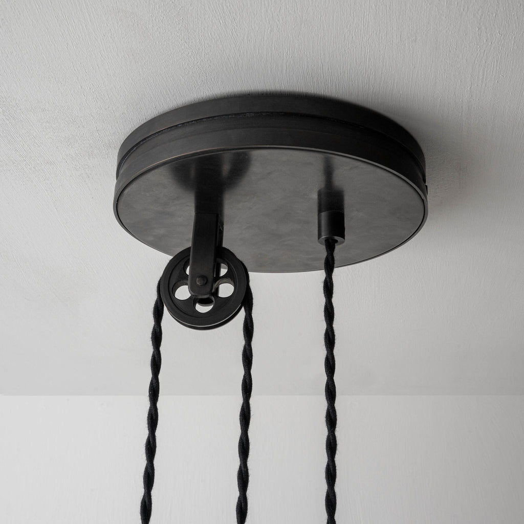 Ceiling Light With Rise And Fall Pully