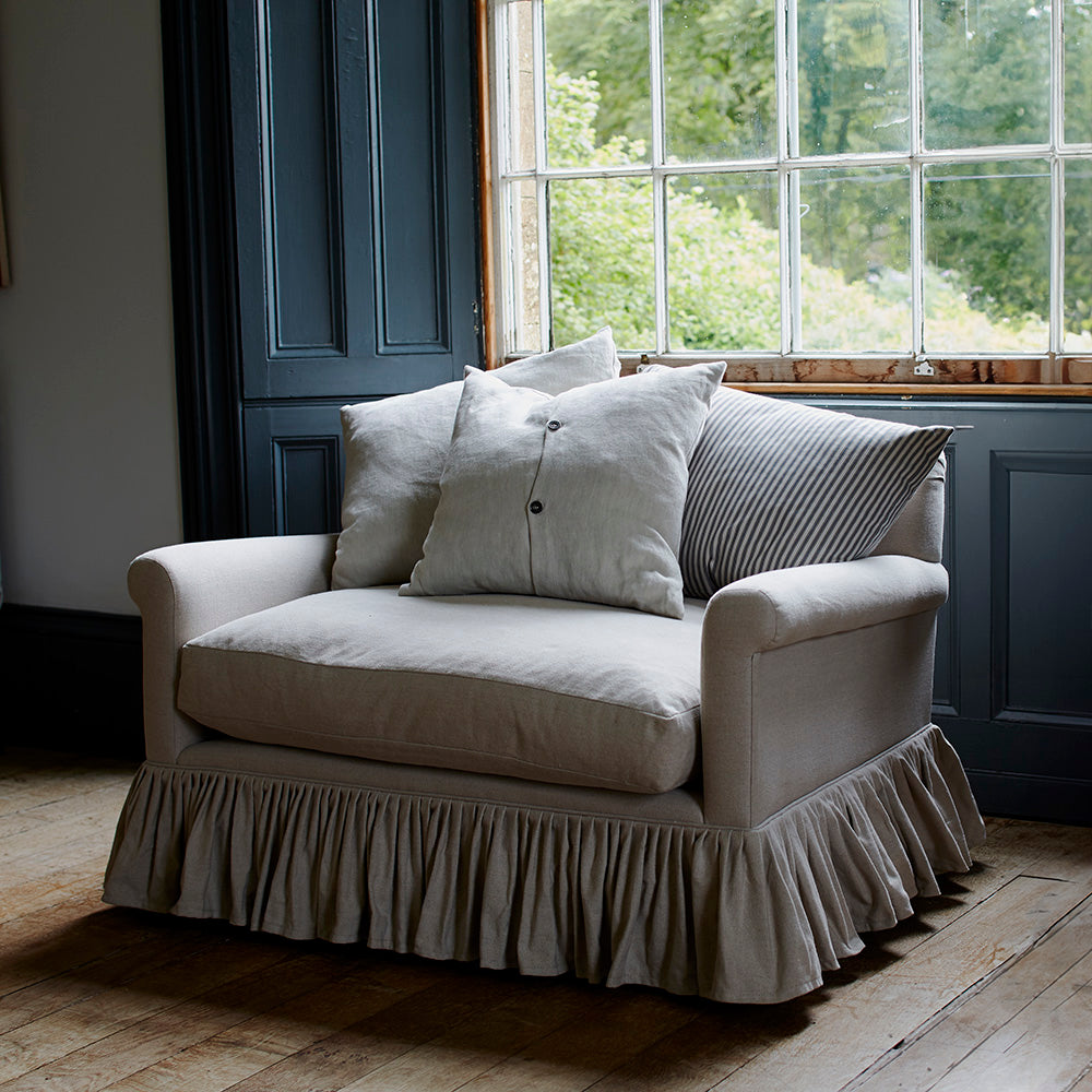Curtain Call Love Seat With 3 Cushions, is Placed in Front of the Window in Living Room - NiX