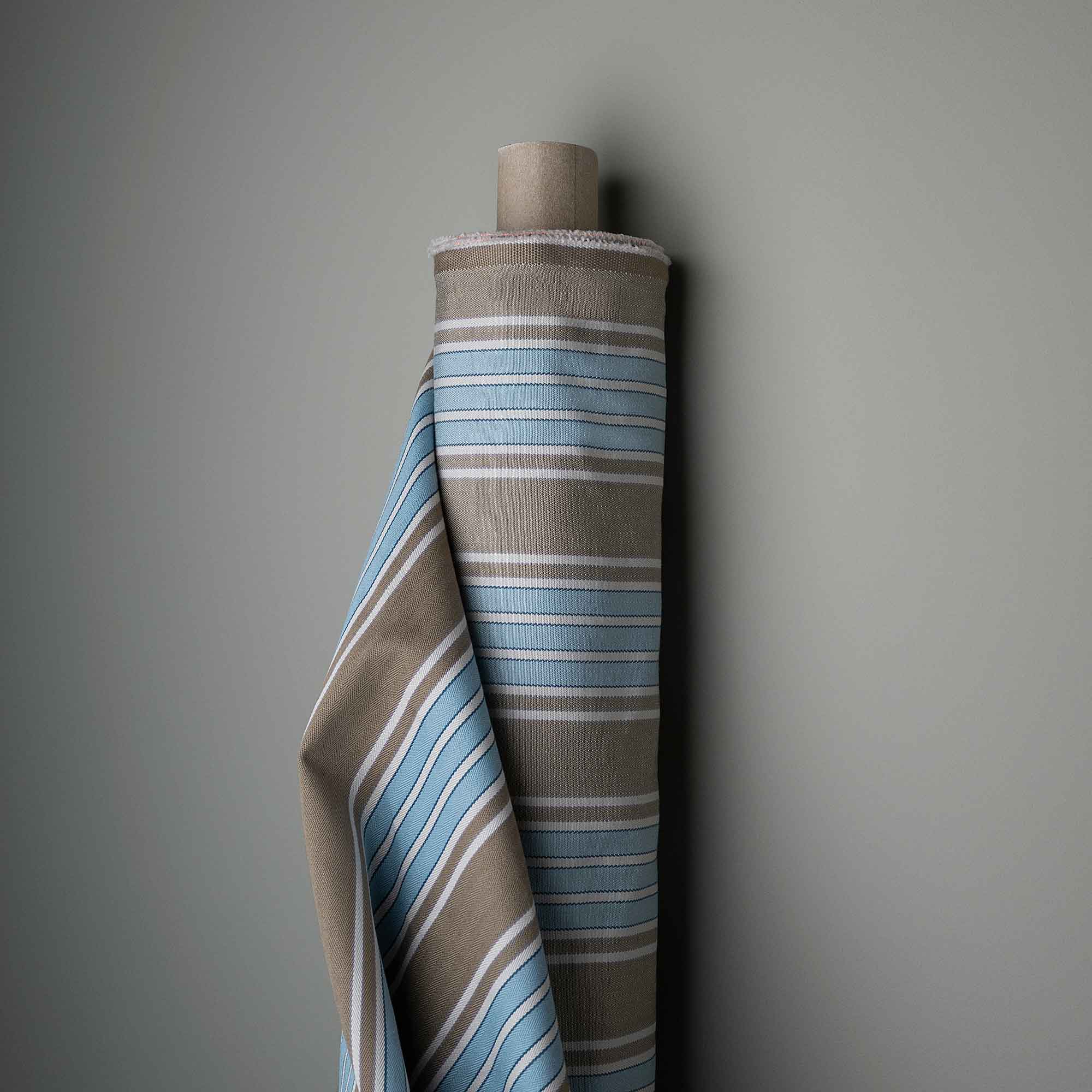  Curtain Call Armchair in Regatta Cotton, Blue 