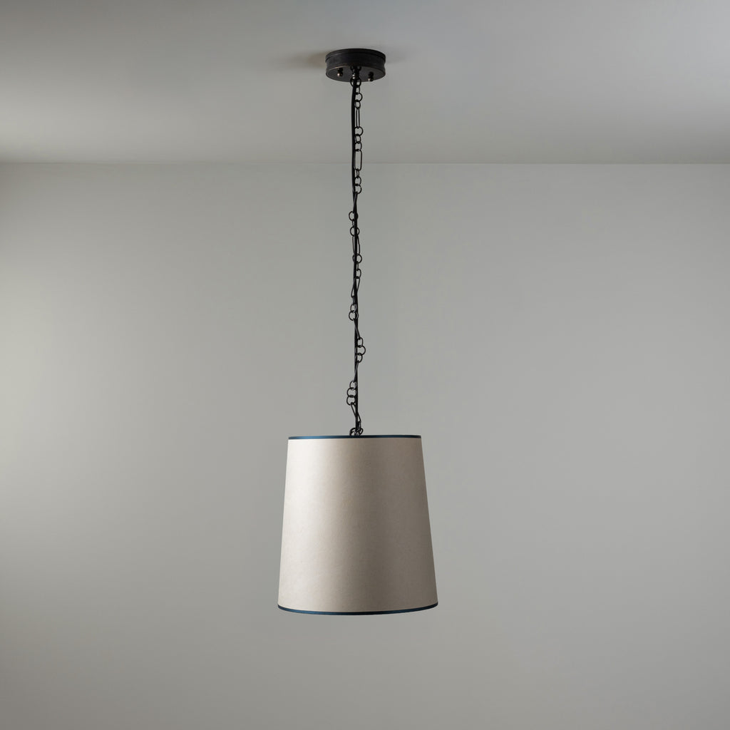 Pendant Light With Chain & Lampshade - By NiX