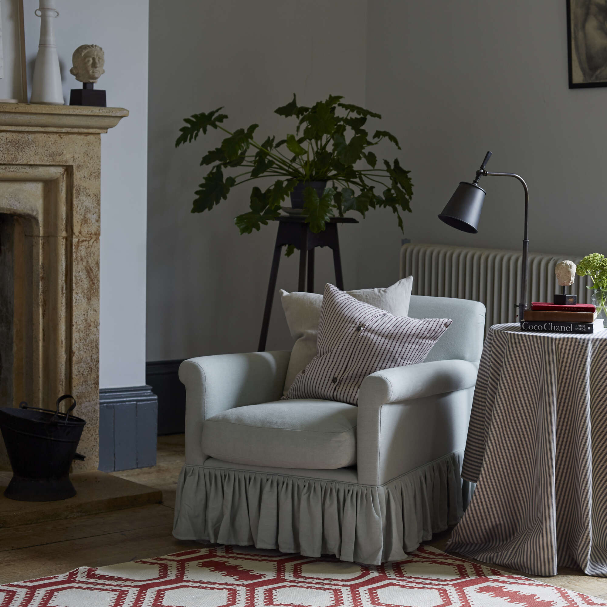 Curtain Call Armchair in Laidback Linen Damson