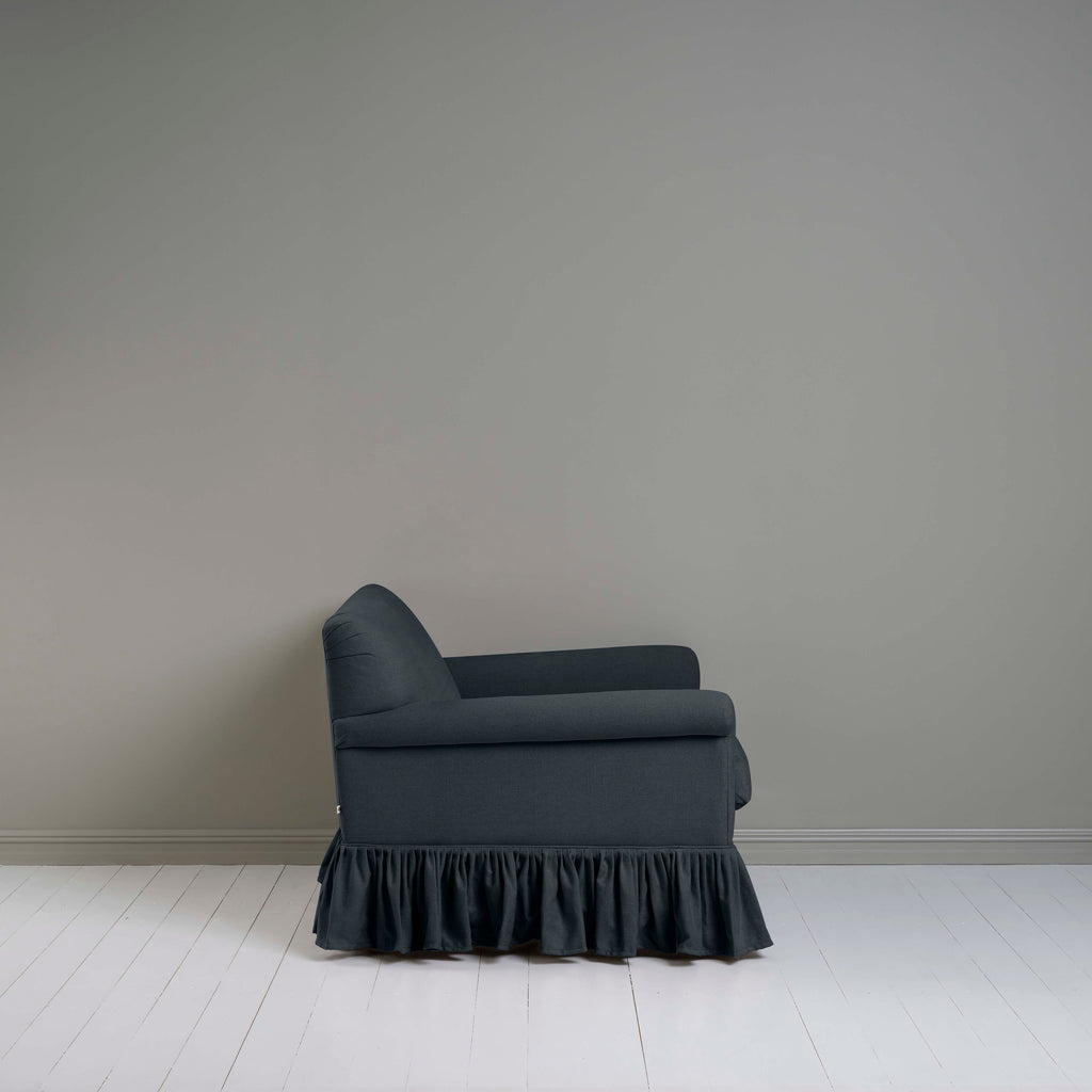  Curtain Call Love Seat in Laidback Linen Midnight 