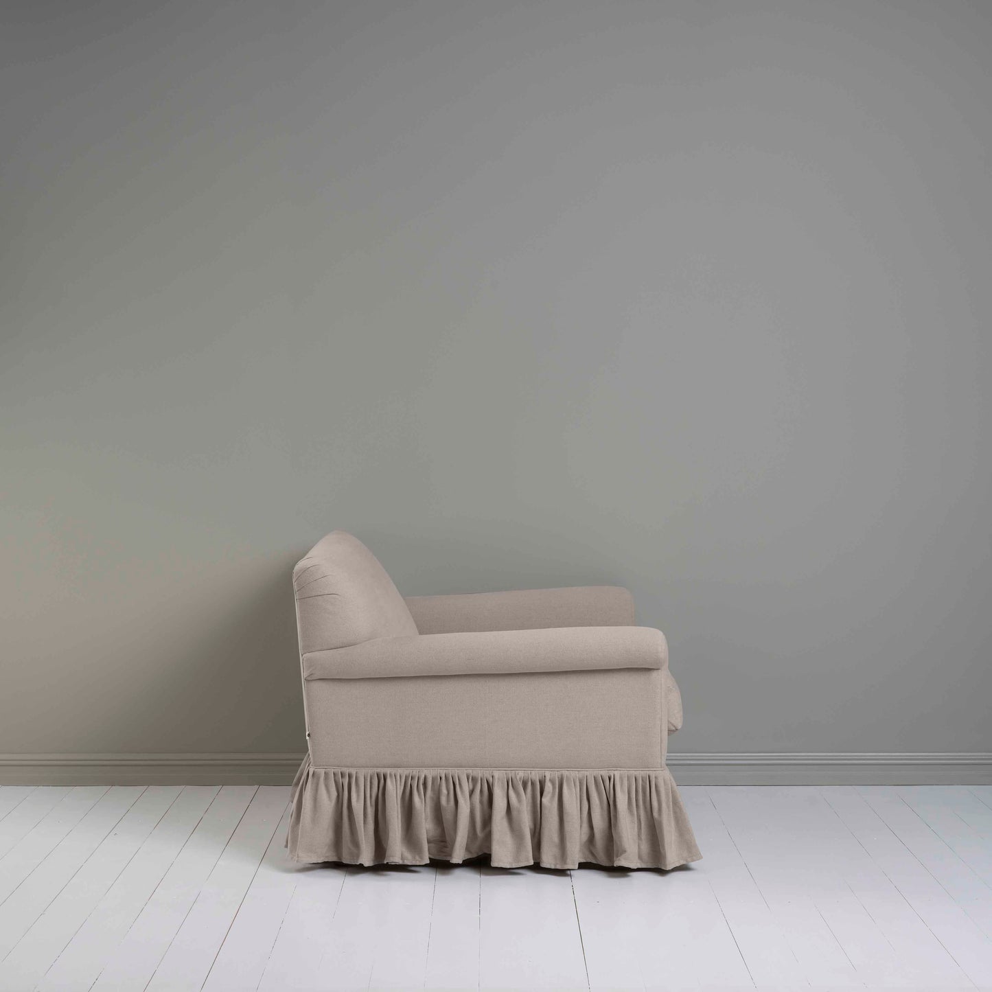 Curtain Call Love Seat in Laidback Linen Pearl Grey