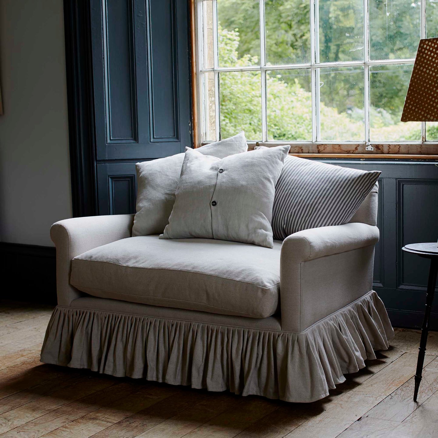 Curtain Call Love Seat in Laidback Linen Pearl Grey