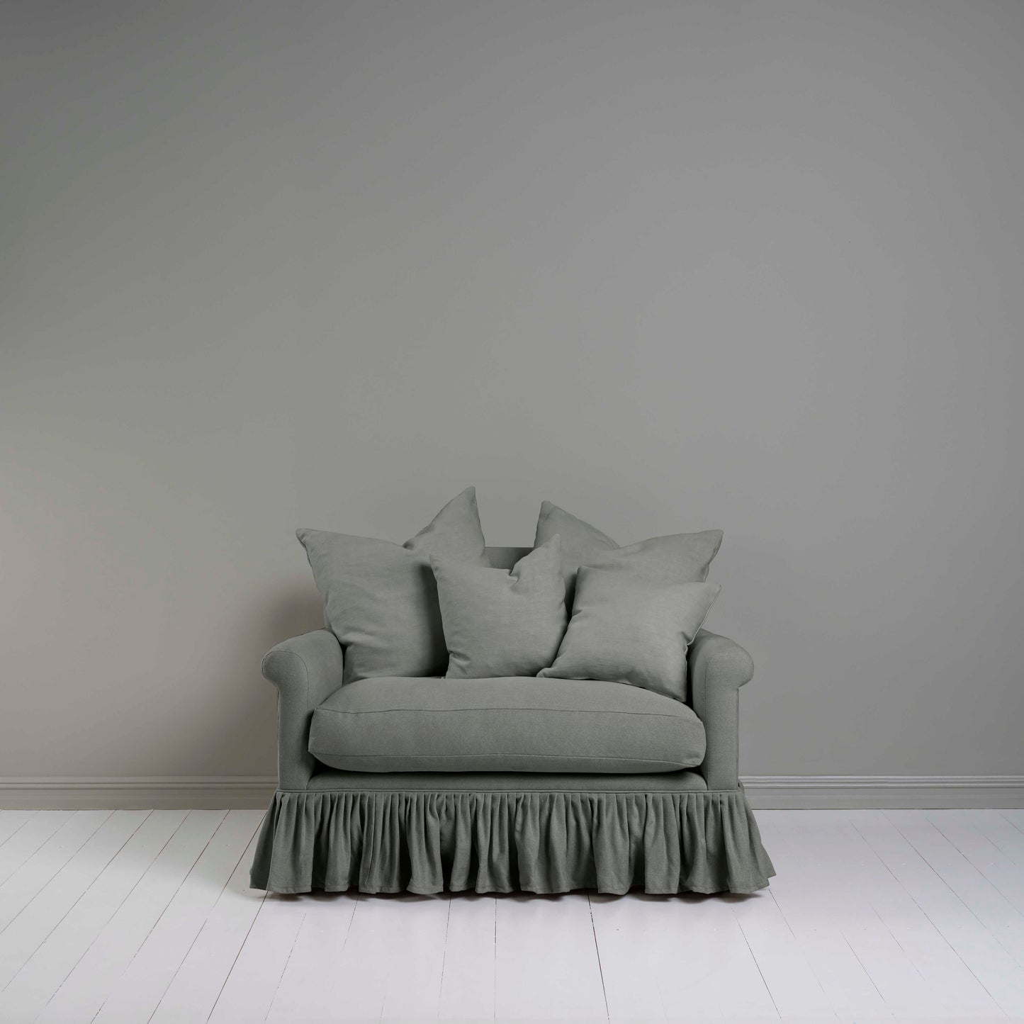 Curtain Call Love Seat in Laidback Linen Shadow