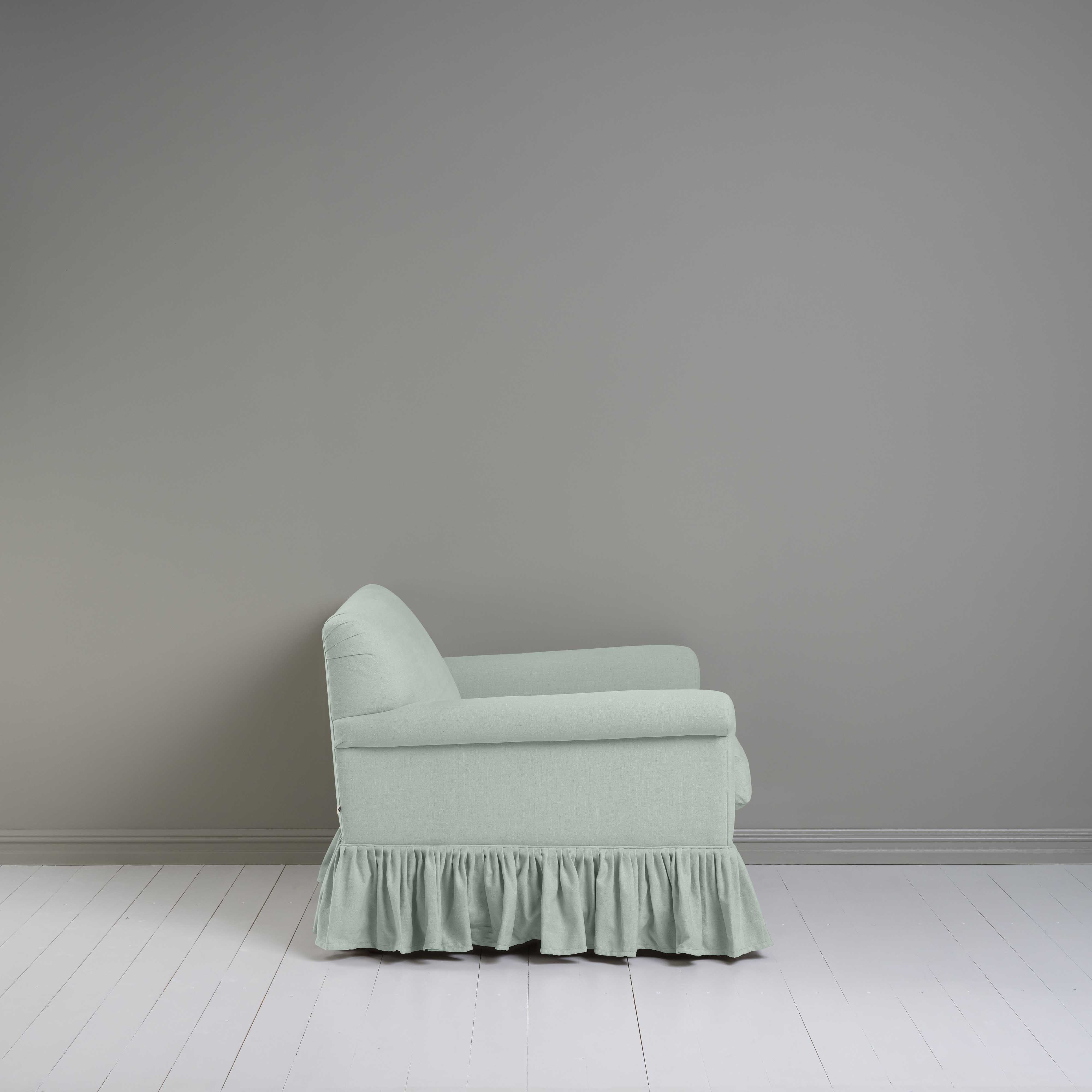  Curtain Call Love Seat in Laidback Linen Sky 