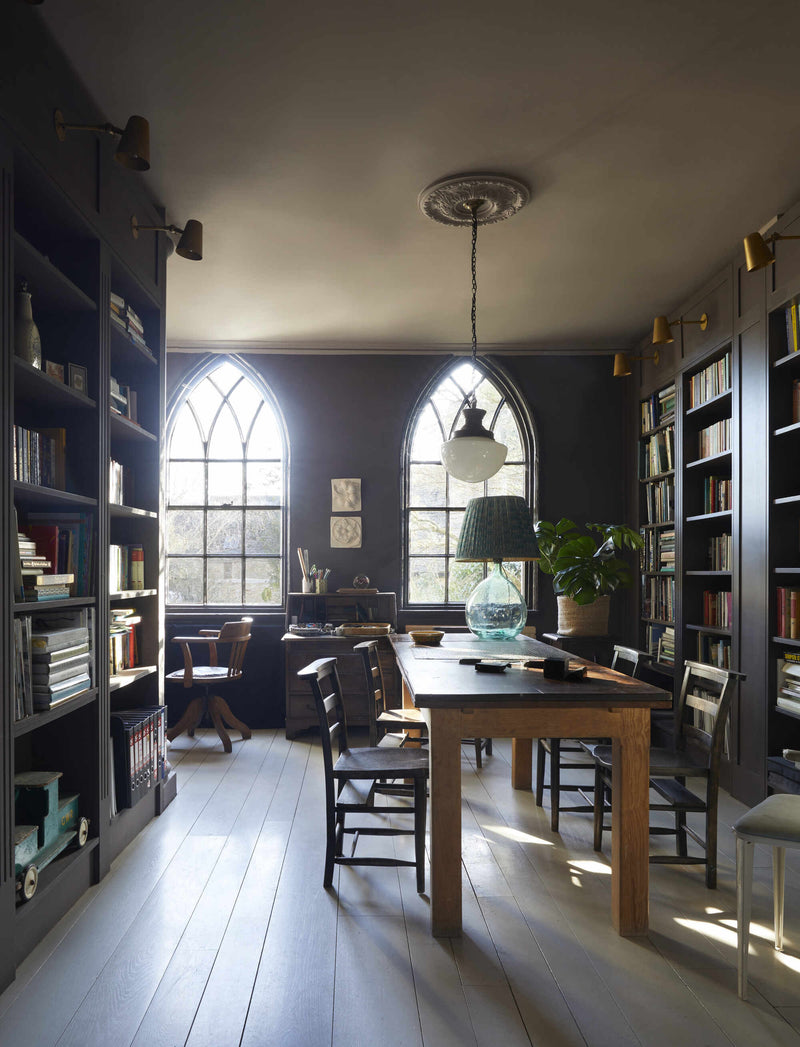 Ivy House library Designed by Nicola Harding & Co.