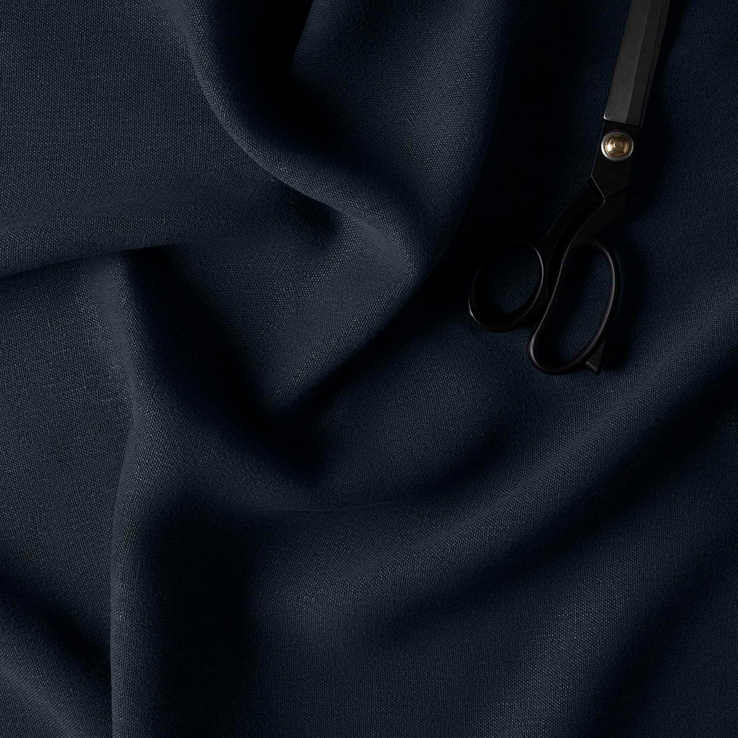 Laidback Linen Midnight, Fabric with Scissor - Nicola Harding