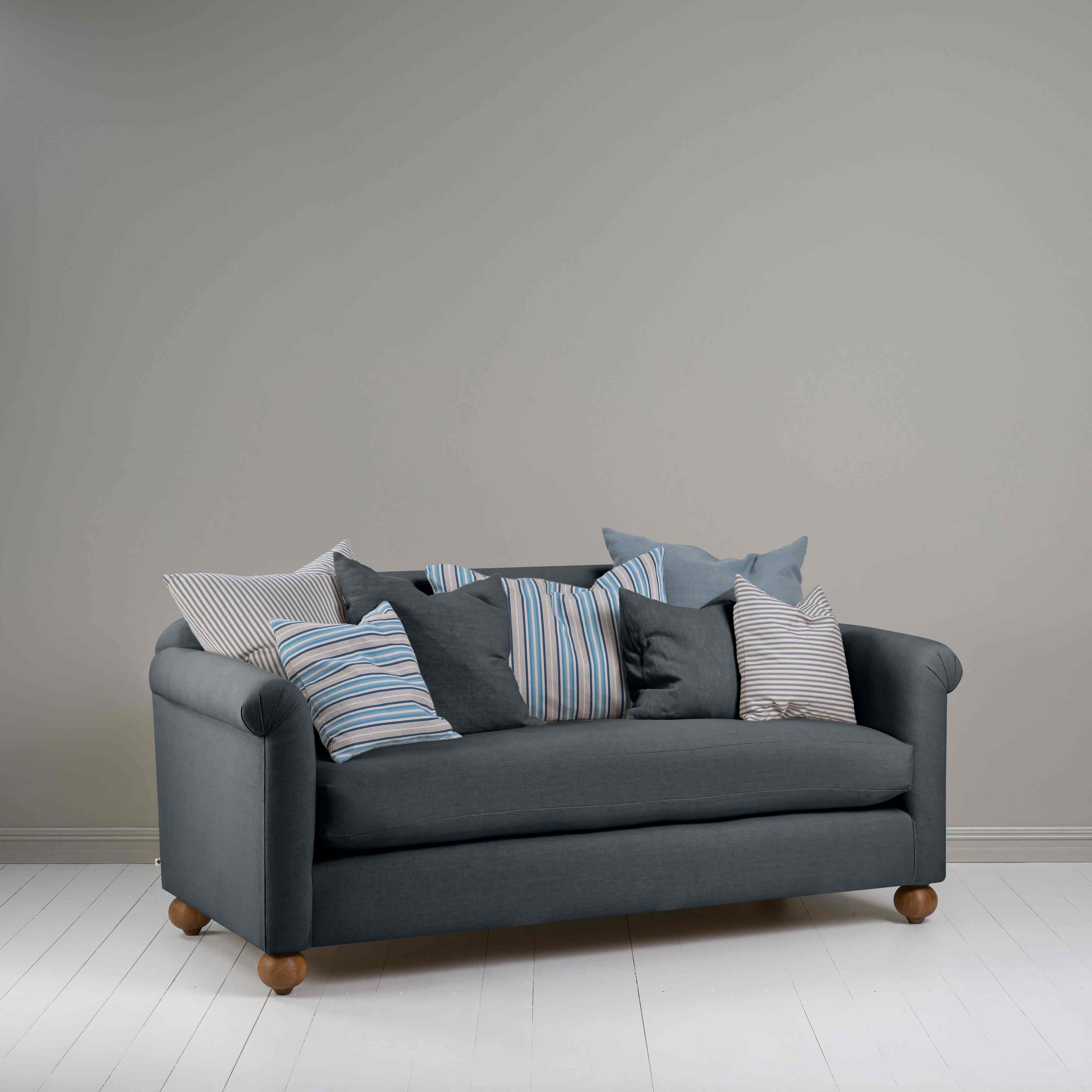  Dolittle 3-Seater Sofa in Laidback Linen Midnight, With Two  Matching Cushions and Five NiX Special Cushions - Nicola Harding 
