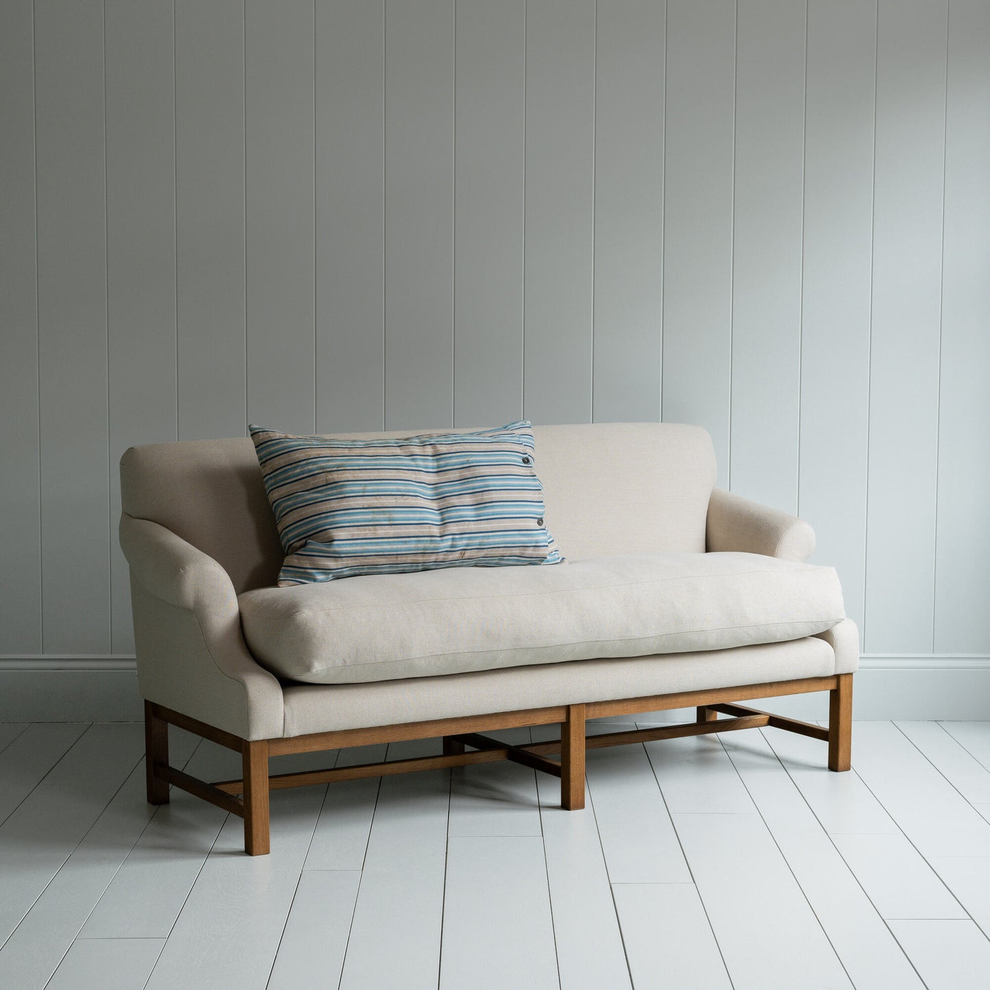 Front Row 3 Seater Upholstered Bench in Laidback Linen Dove