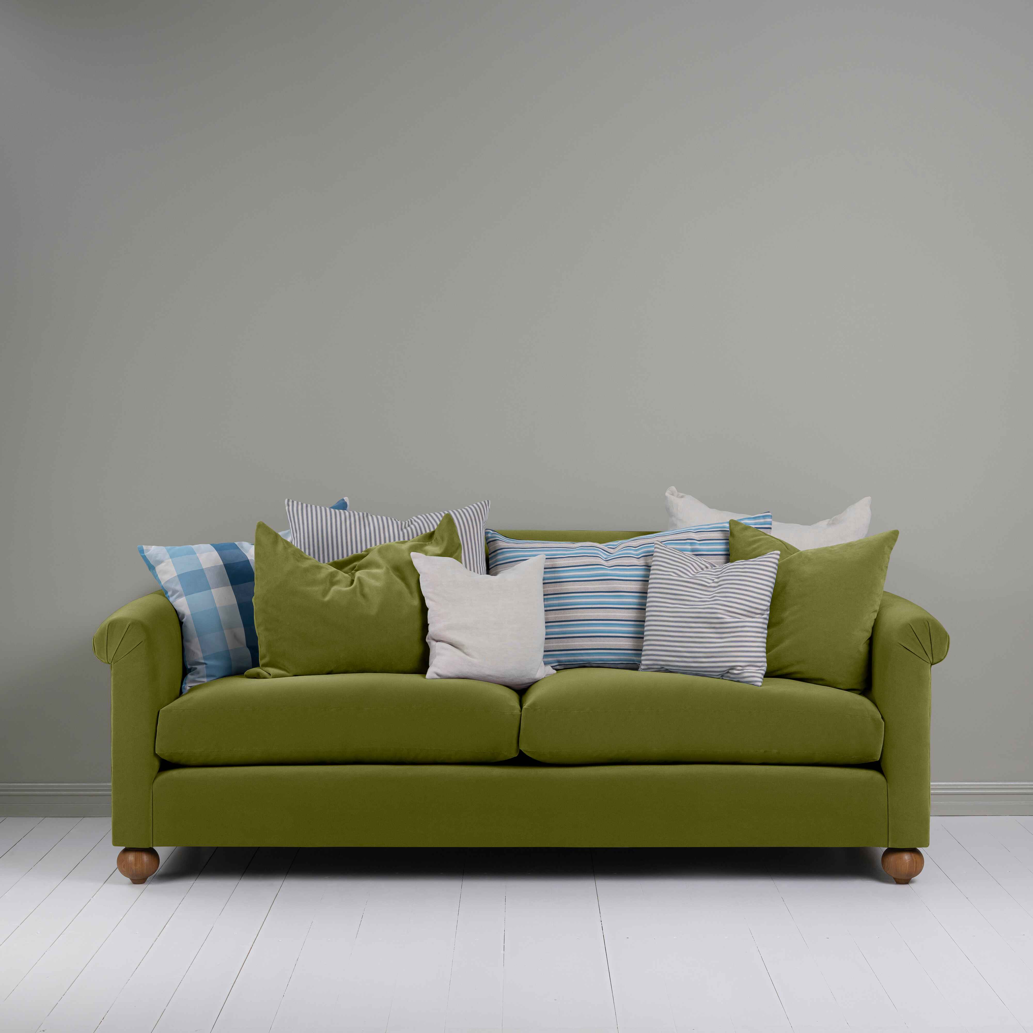  Dolittle 4 seater Sofa in Intelligent Velvet Lawn - Nicola Harding 