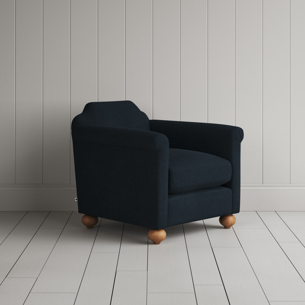  Dolittle Armchair in Laidback Linen Midnight 