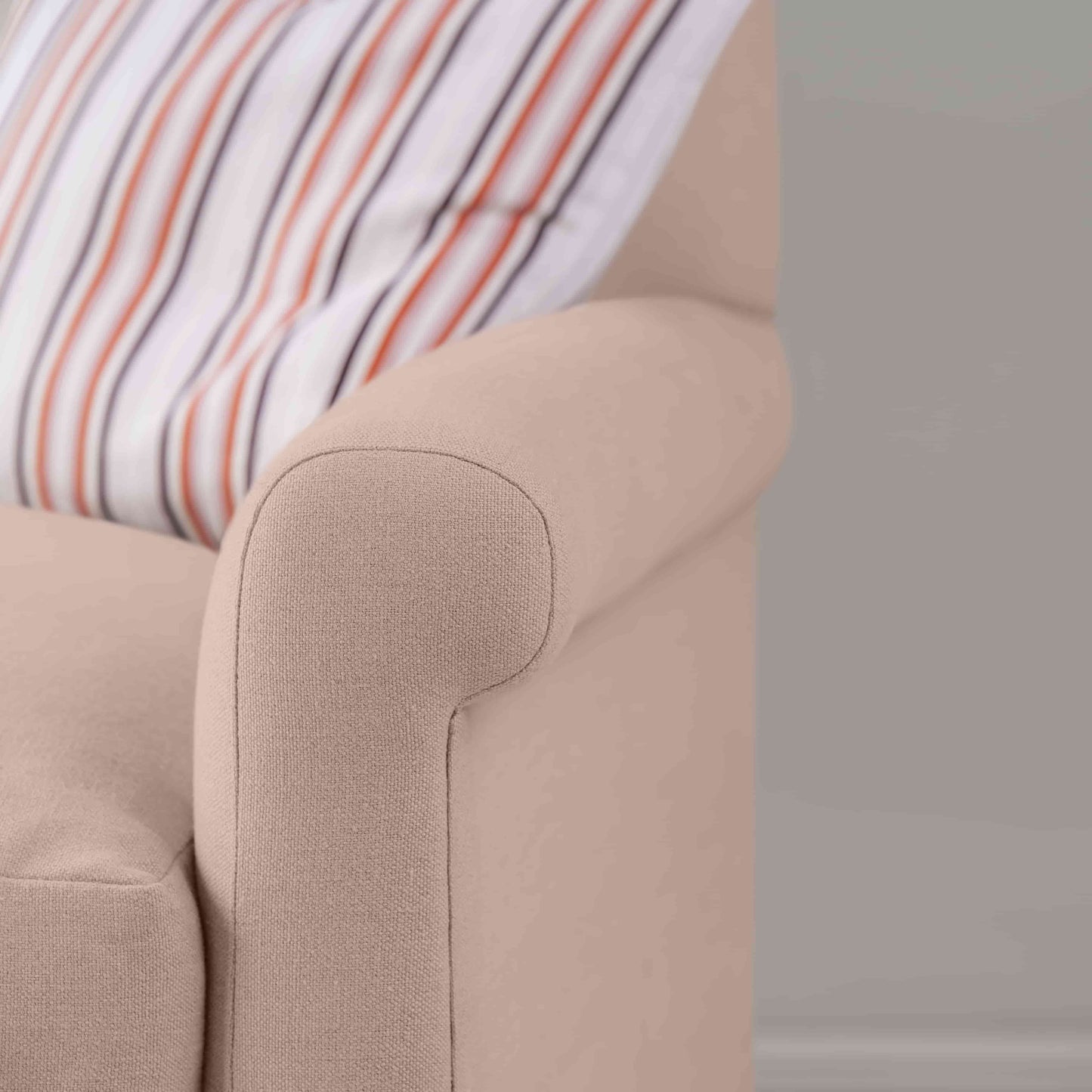 Idler Armchair in Laidback Linen Dusky Pink
