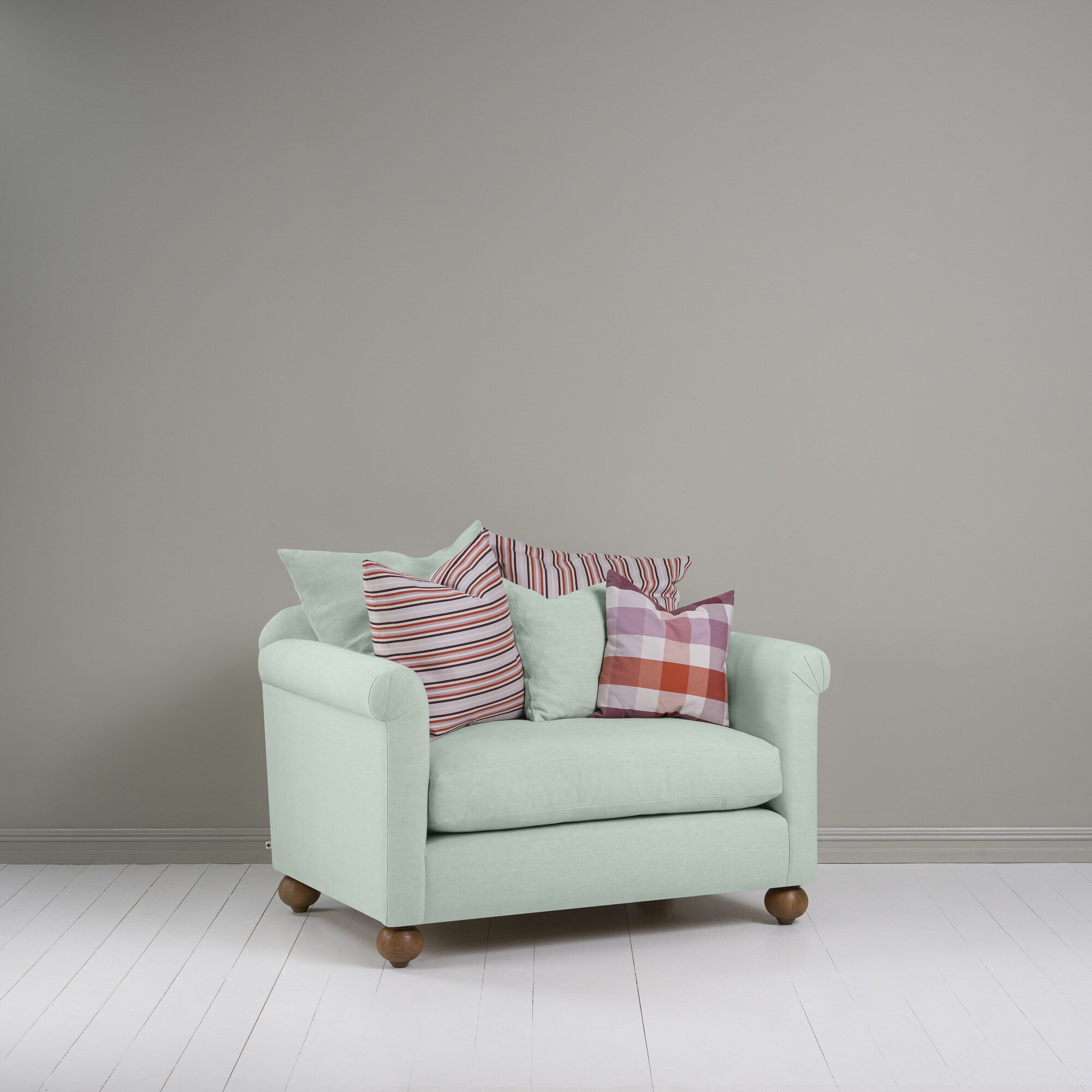  Dolittle Love Seat in Laidback Linen Sky 