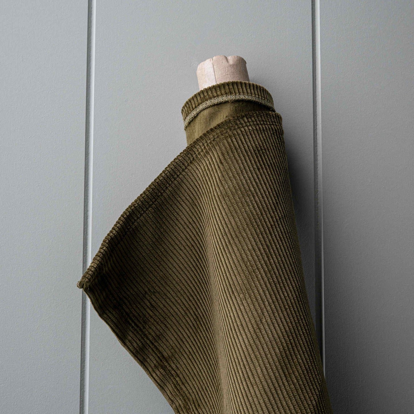 Heavy-weight Organic Cotton, Classic Corduroy Caper