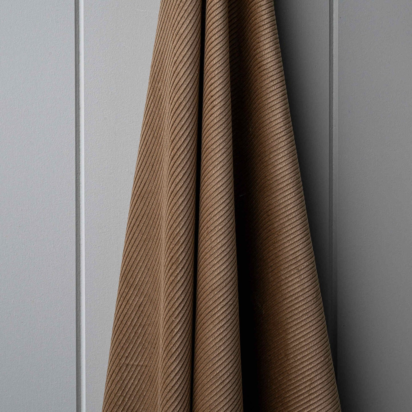 Heavy-weight Organic Cotton, Classic Corduroy Stone Beige