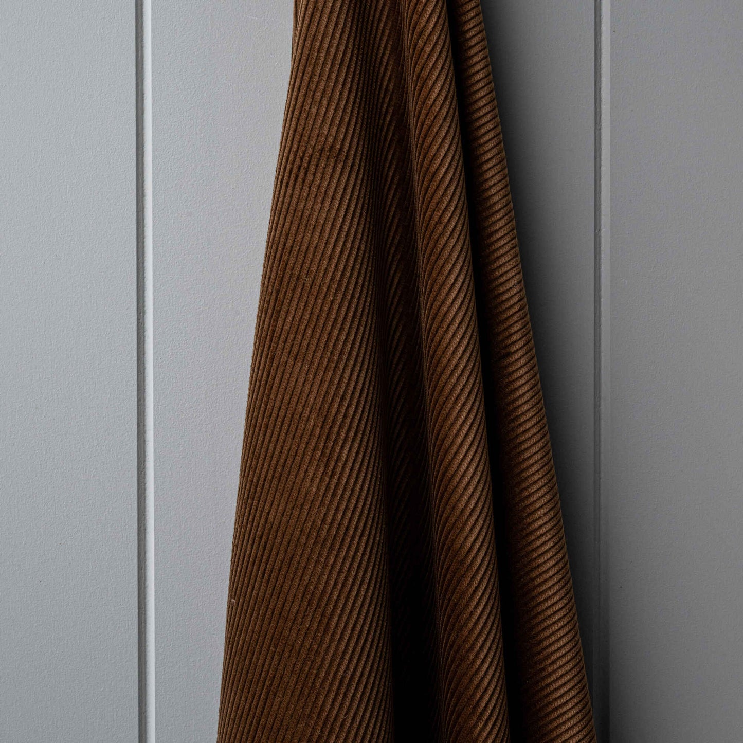 Heavy-weight Organic Cotton, Classic Corduroy Tobacco