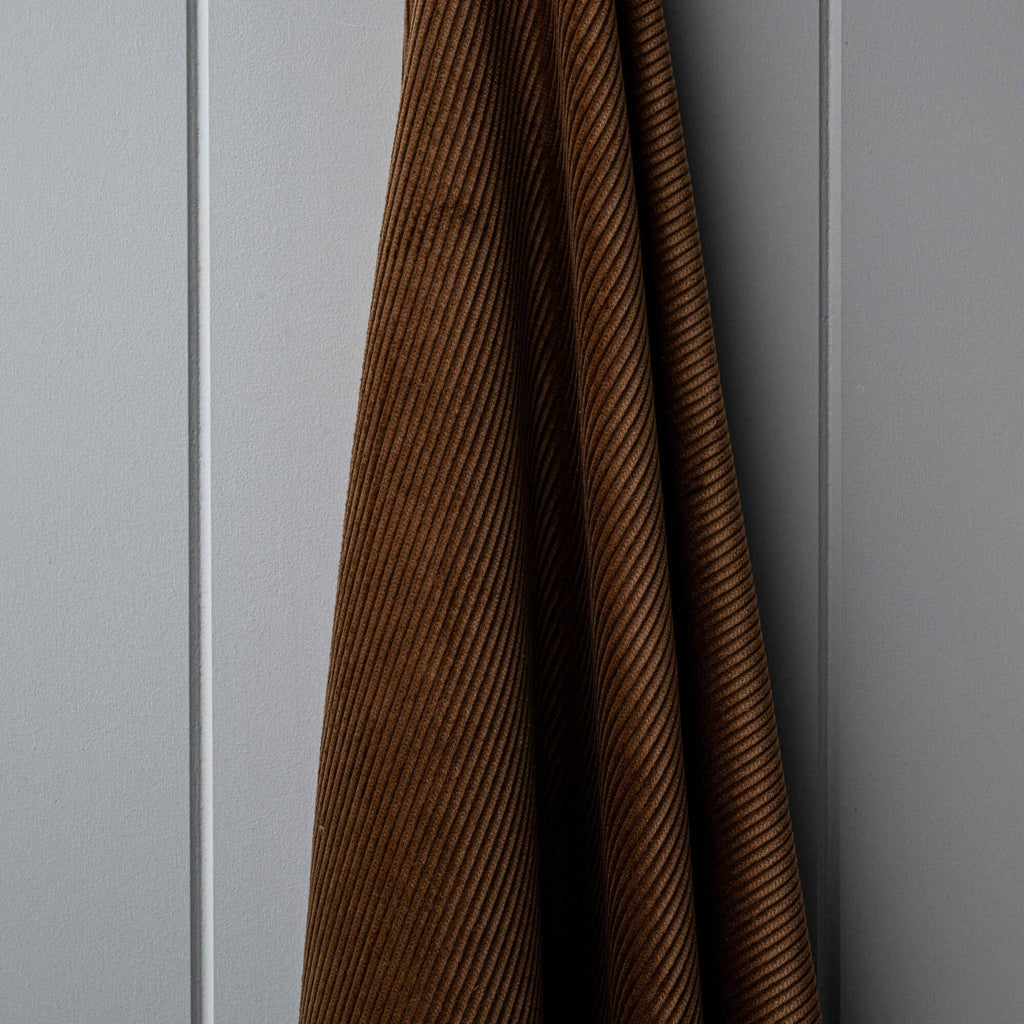  Heavy-weight Organic Cotton, Classic Corduroy Tobacco 