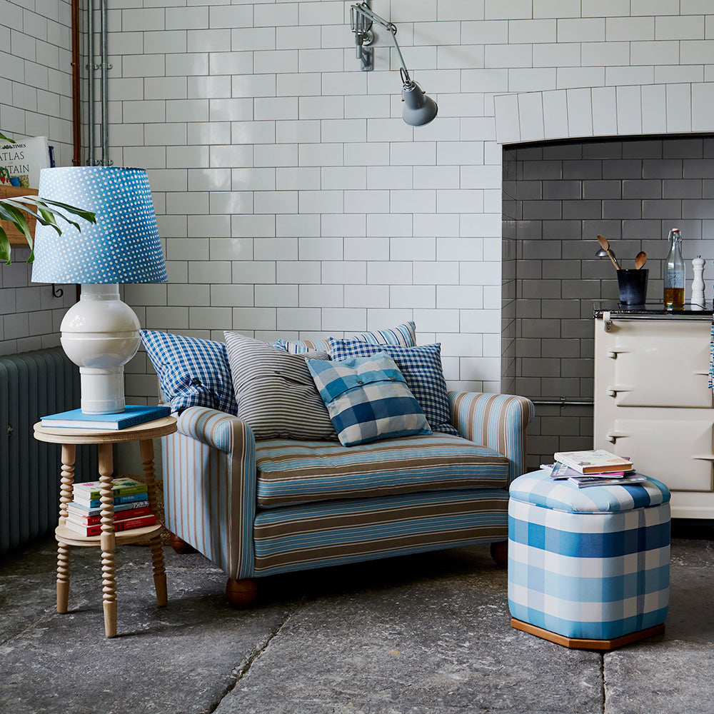  Well Designed Loveseat With Cushions, Ottoman, and Side Table With Lamp in Living Room - NiX 