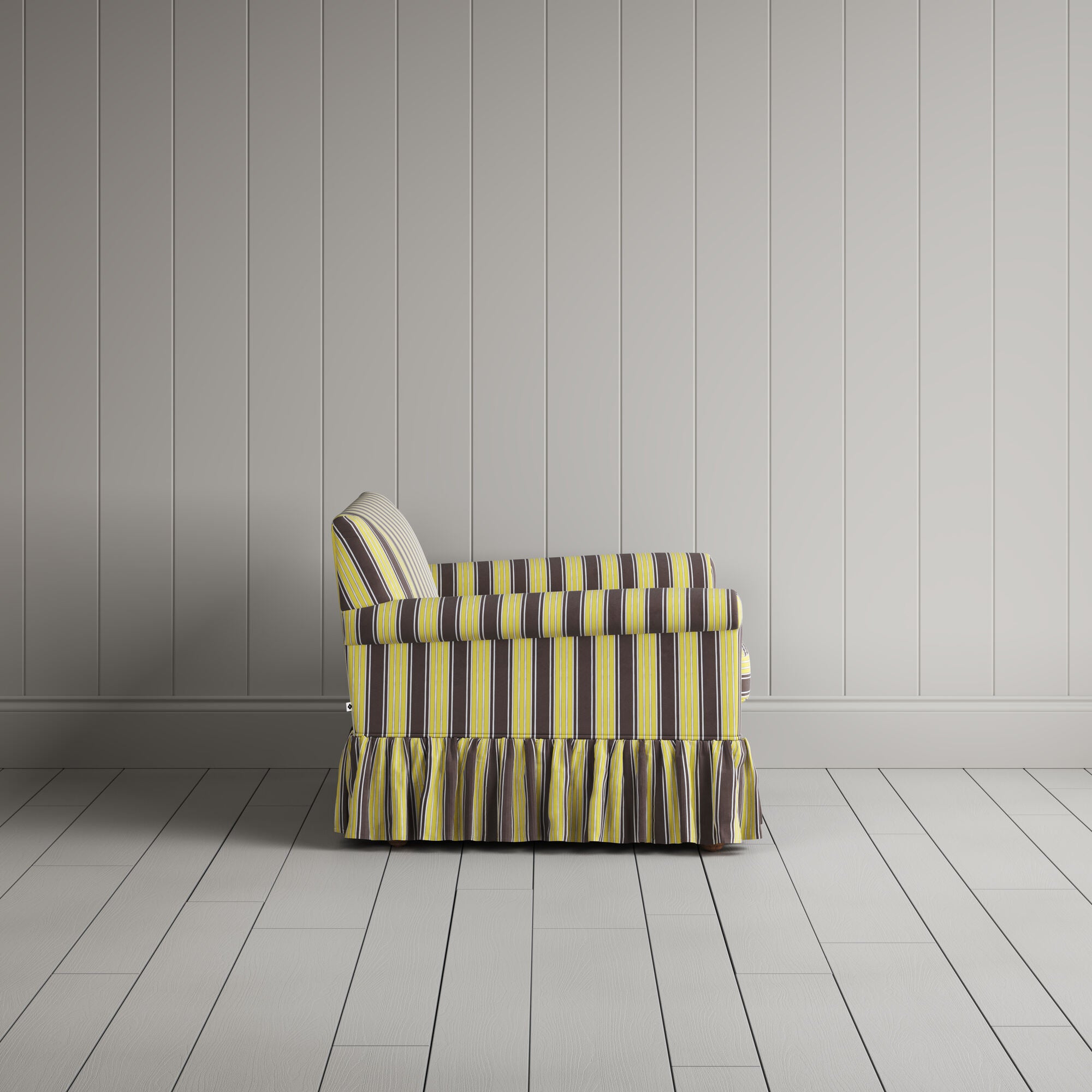  Curtain Call Love Seat in Regatta Cotton, Custard 