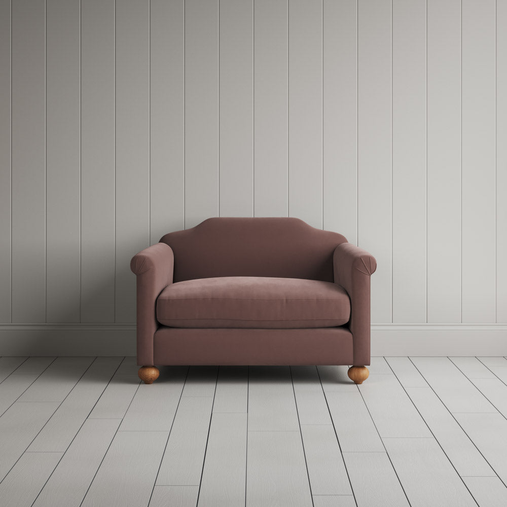  Dolittle Love Seat in Intelligent Velvet Dusky Pink 