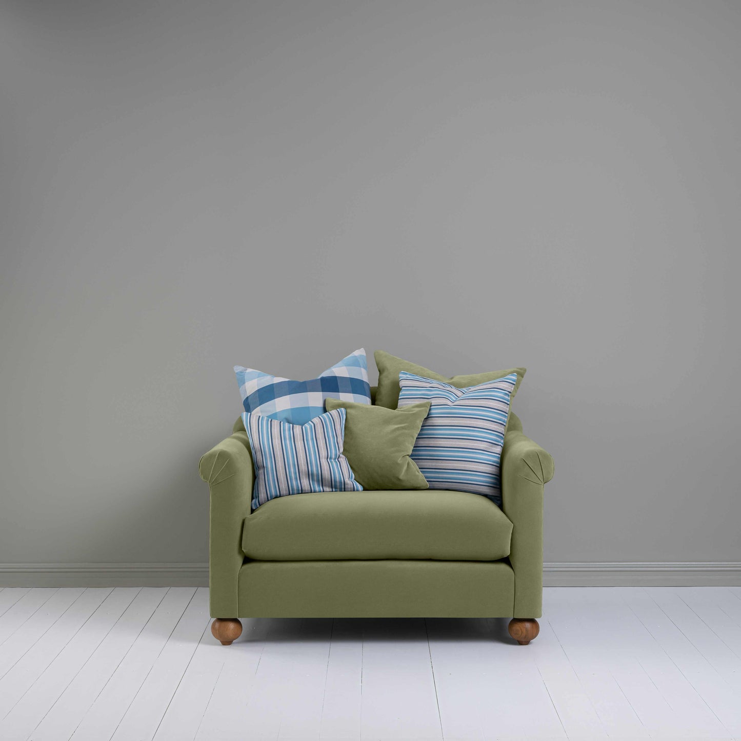 Dolittle Love Seat in Intelligent Velvet Green Tea