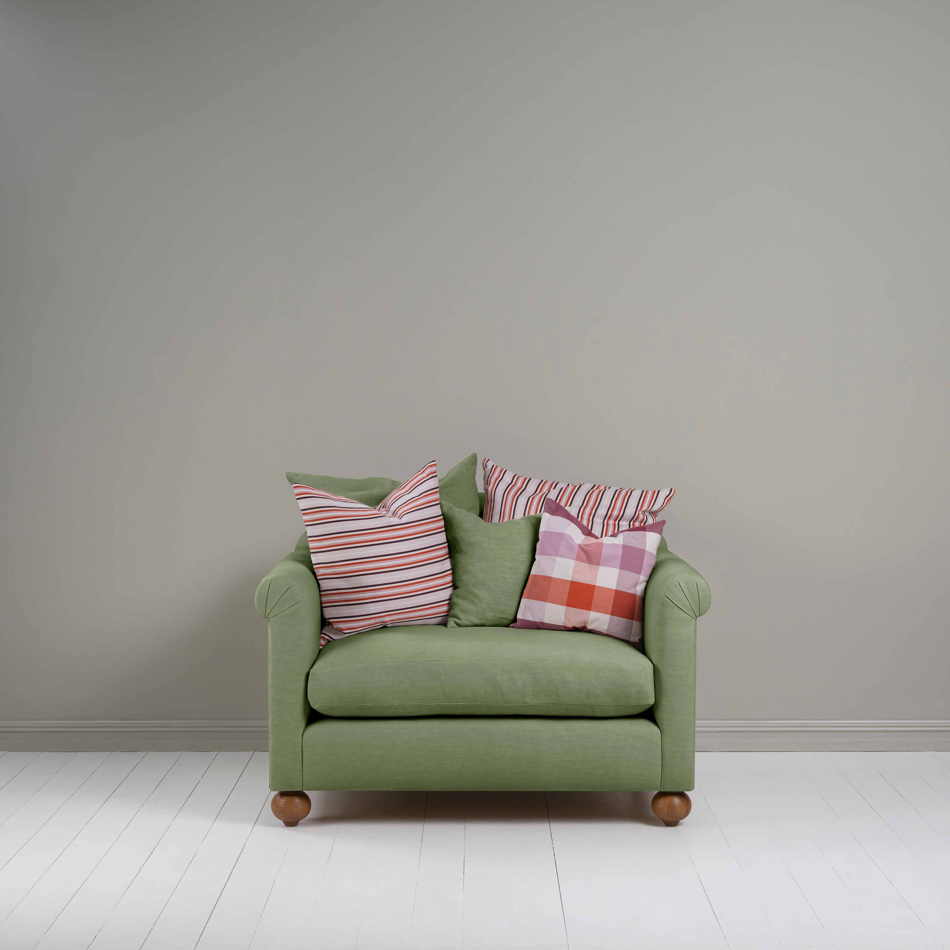  Dolittle Love Seat in Laidback Linen Moss 