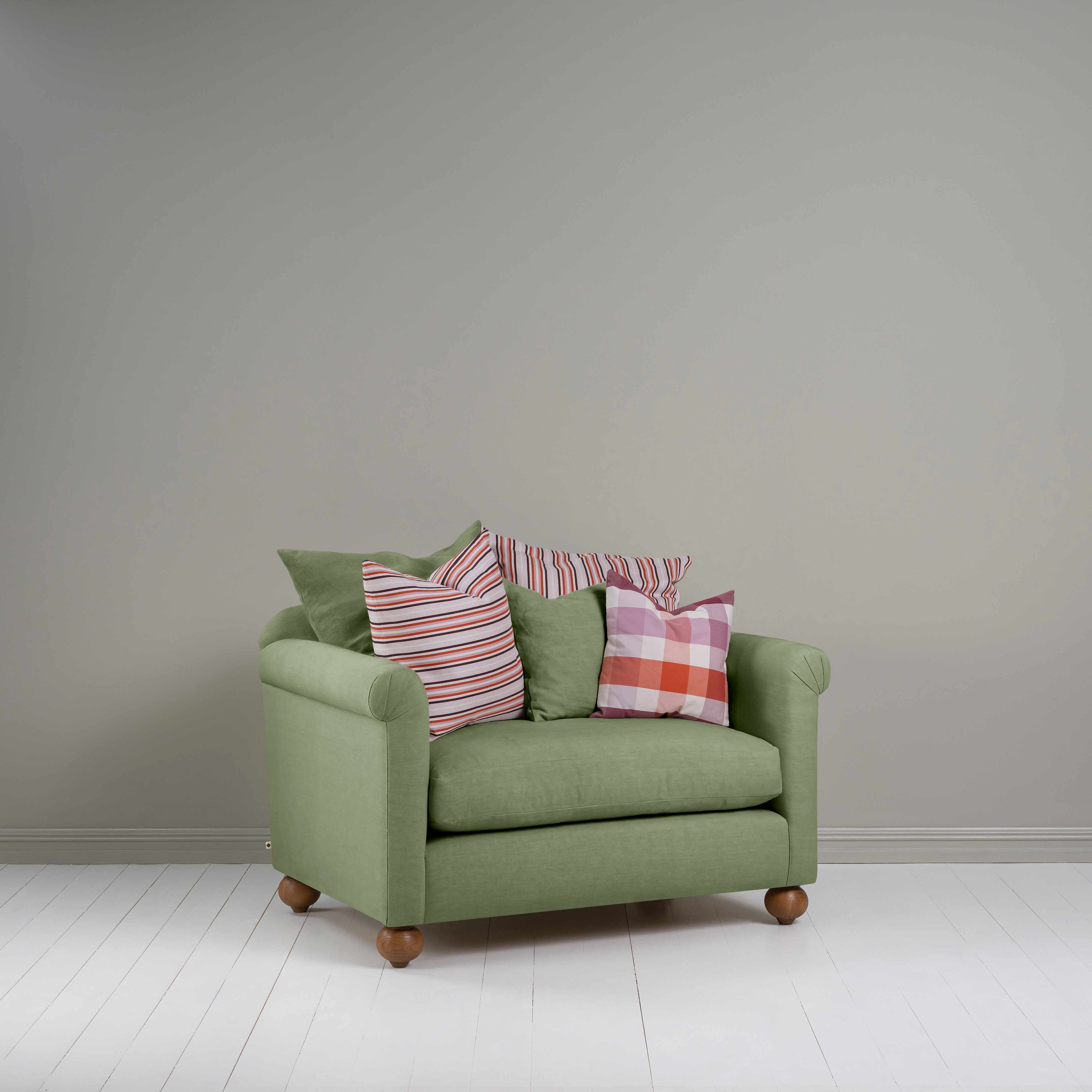  Dolittle Love Seat in Laidback Linen Moss 