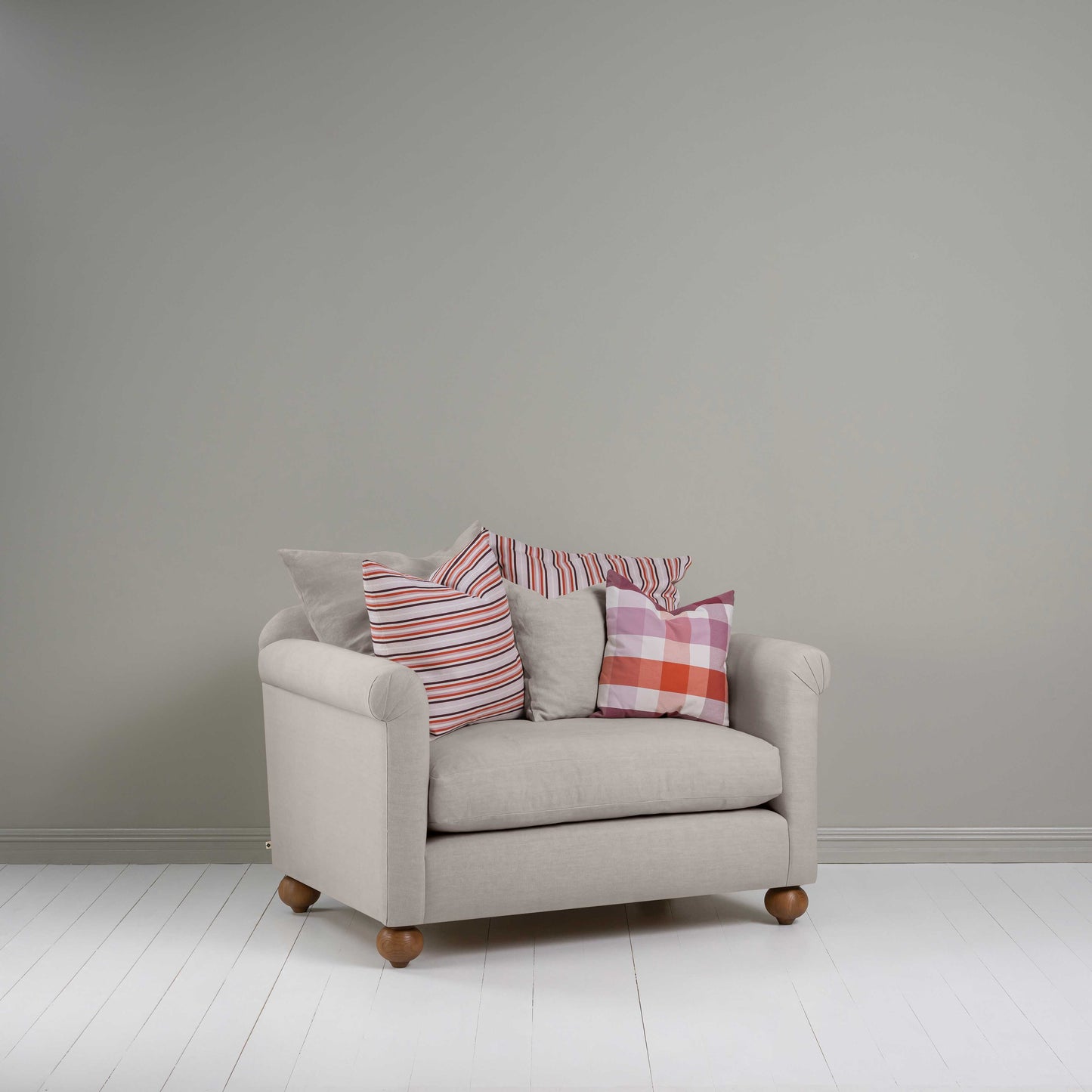 Dolittle Love Seat in Laidback Linen Pearl Grey