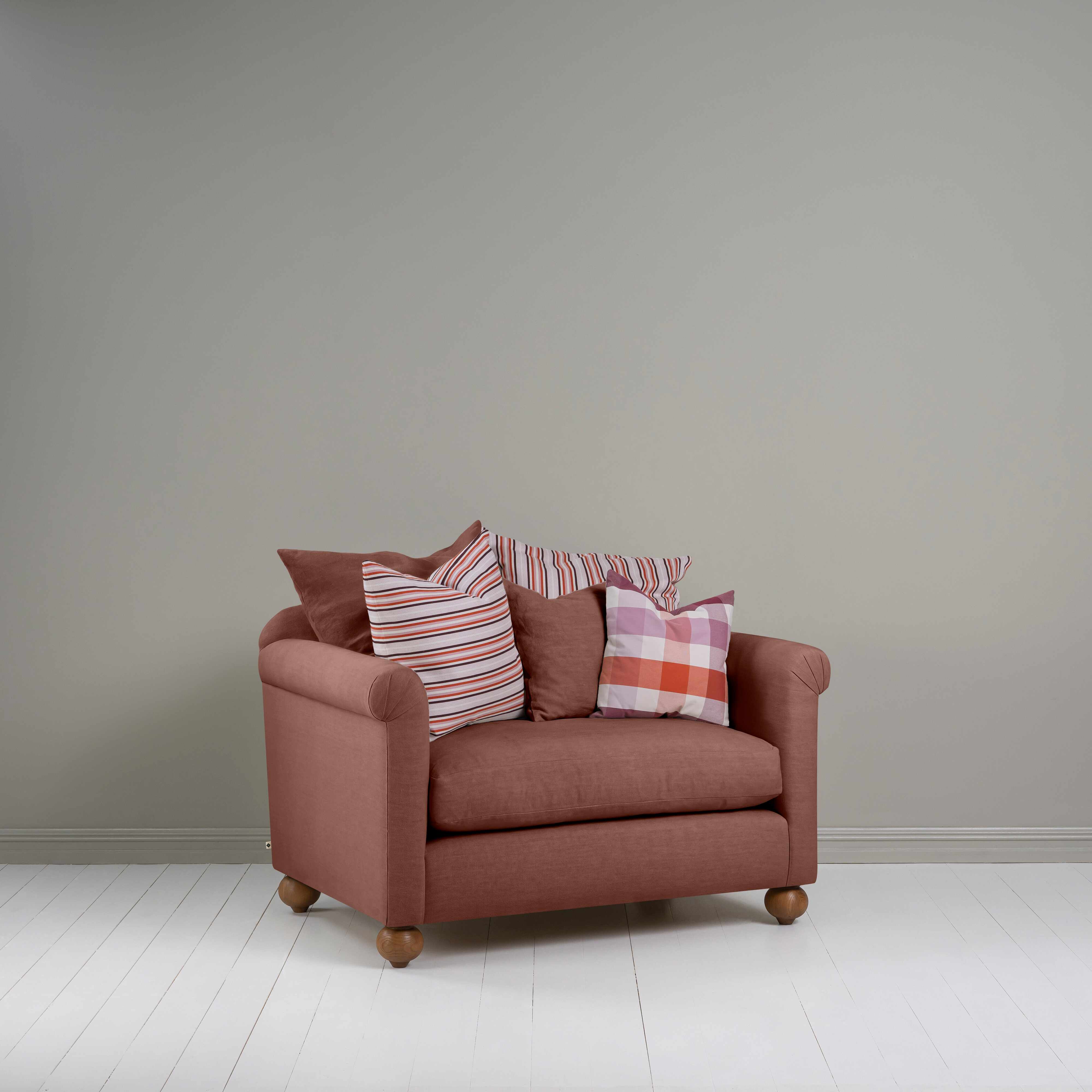  Dolittle Love Seat in Laidback Linen Sweet Briar 
