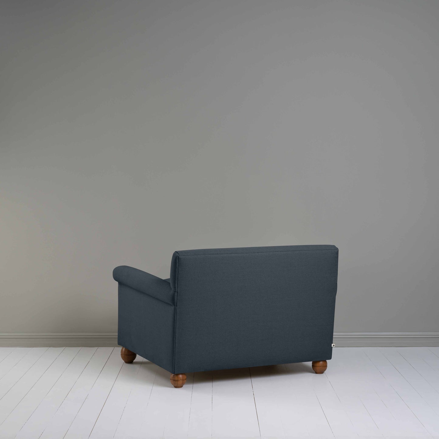 Idler Love Seat in Laidback Linen Midnight