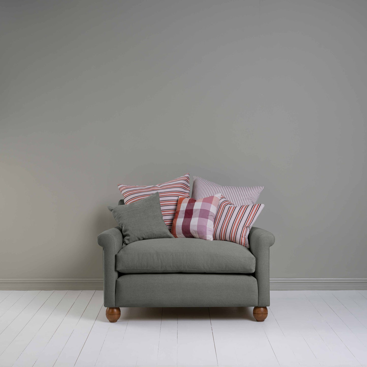 Idler Love Seat in Laidback Linen Shadow