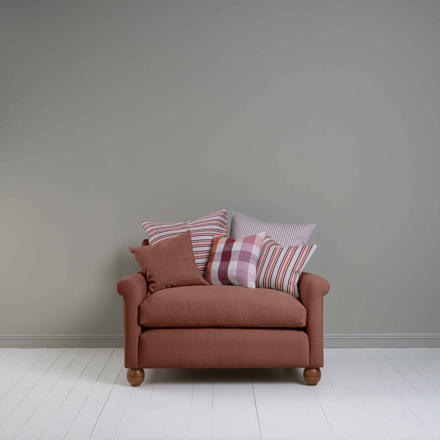 Idler Love Seat in Laidback Linen Sweet Briar - Nicola Harding